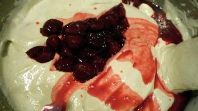 вишневое крем-брюле с вишнями