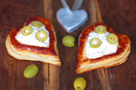 Волованы со сливочным кремом и оливками