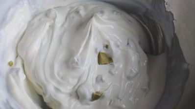 волованы со сливочным кремом и оливками