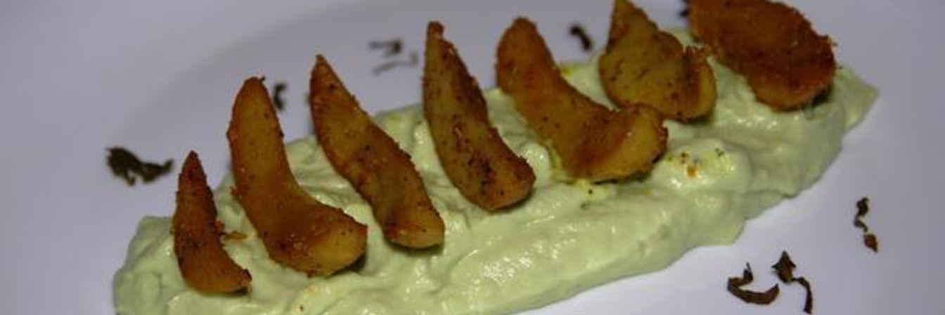 Яички барашка на творожном креме из авокадо