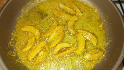 яички барашка на творожном креме из авокадо