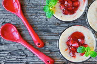 Рисовый пудинг с гранатовым мармеладом