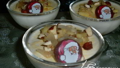 миндальная панна котта с грушей