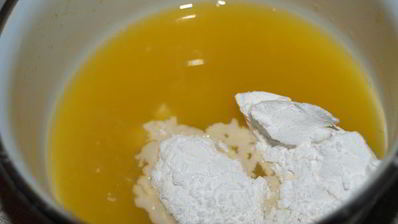 апельсиновое мороженое с апельсиновым соусом