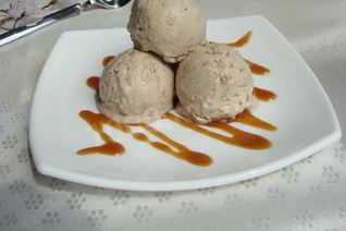 Домашнее банановое мороженое с шоколадно-ореховой крошкой