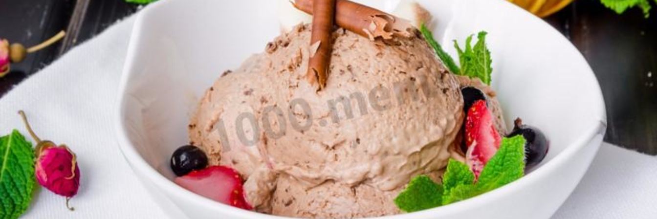 Итальянский десерт шоколадное мороженое Семифредо