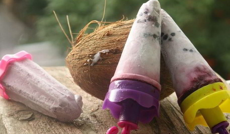 Рецепт кокосового мороженого с ежевикой