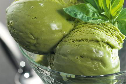 Мороженое из базилика