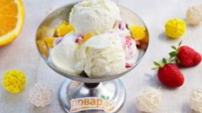 мороженое с фруктами