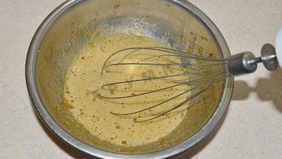 шоколадное мороженое с орехами в блендере