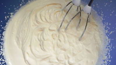 вишневое мороженое с шоколадной стружкой