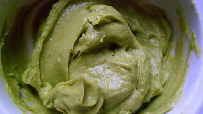 башенки из свеклы с муссом из авокадо