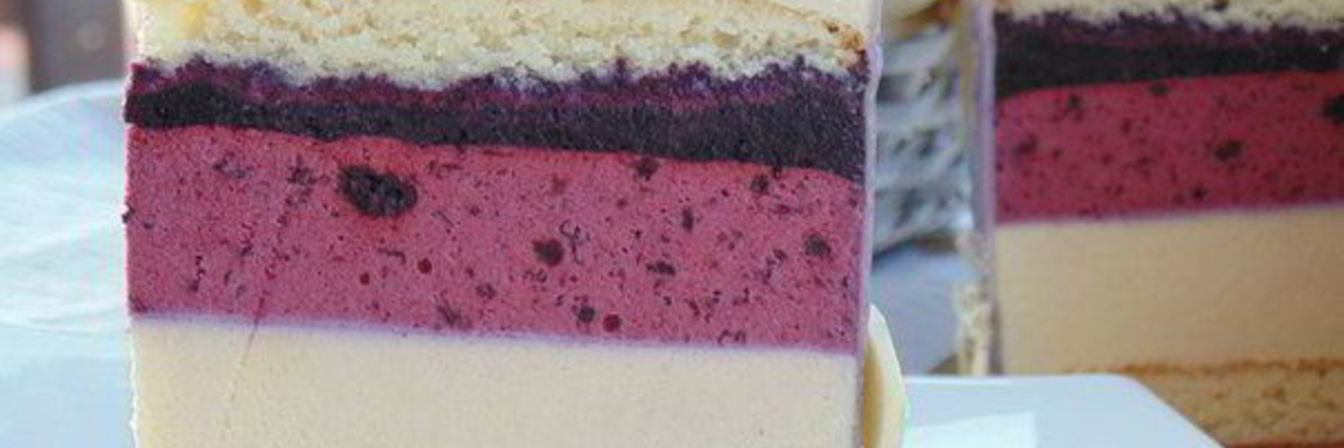 Фиалковый торт-мусс с черникой Весна в Тулузе