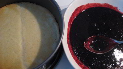 фиалковый торт-мусс с черникой весна в тулузе