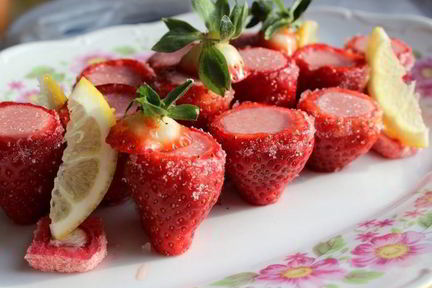 Клубничный мусс в клубнике