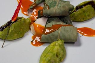 Крокодиловый хвост с облепихово-можжевеловым муссом