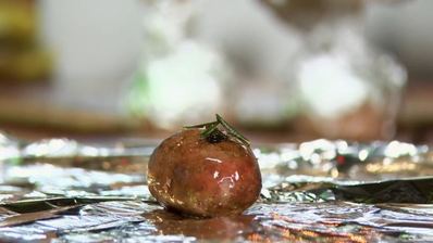 крокодиловый хвост с облепихово-можжевеловым муссом