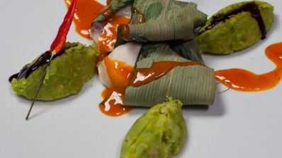 крокодиловый хвост с облепихово-можжевеловым муссом