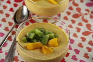 Легкий крем-мусс из манго с рикоттой