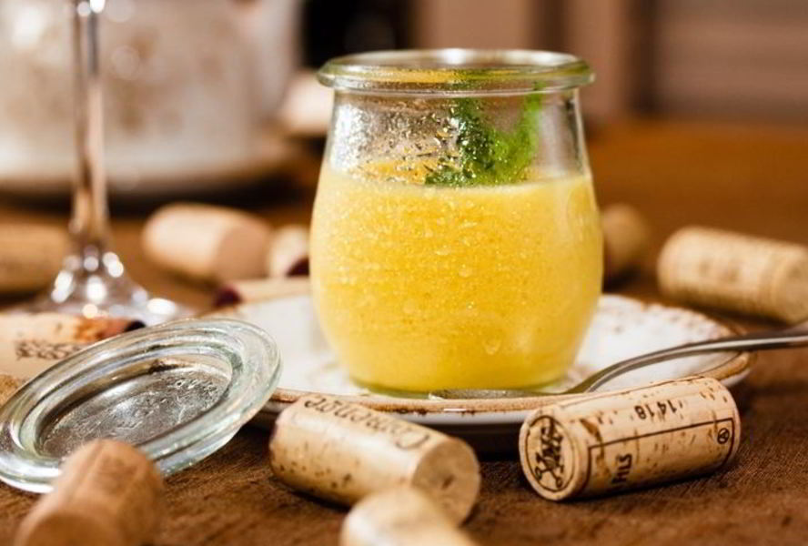 Легкий мусс из манго