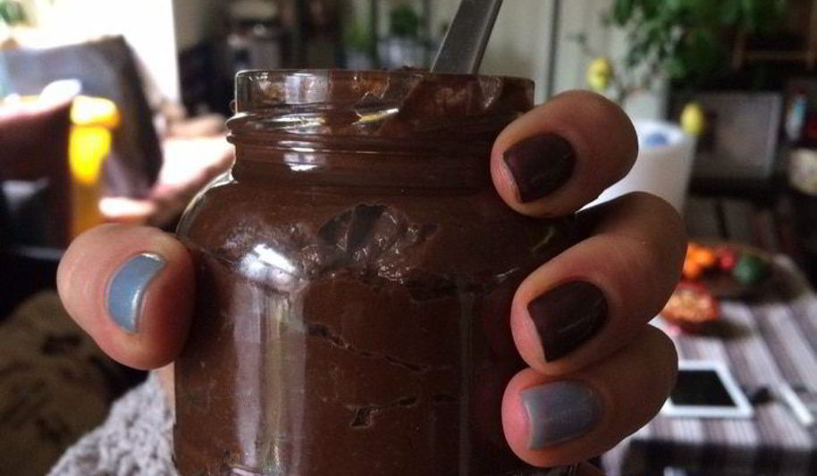 Рецепт ленивого шоколадного мусса из авокадо