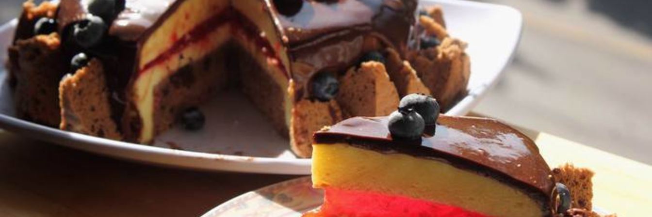 Лимонно-шоколадный муссовый торт