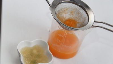 мусс из клементинов в шоколадном стаканчике