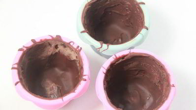 мусс из клементинов в шоколадном стаканчике