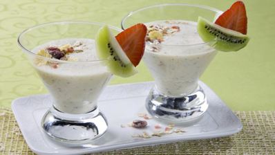 мусс с киви и клубникой