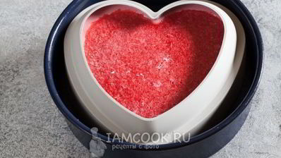 муссово-клубничный торт