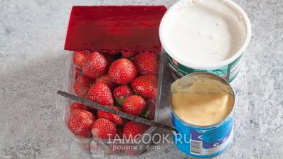 муссово-клубничный торт