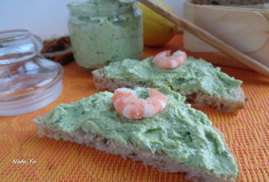 Нежный мусс из авокадо с тофу