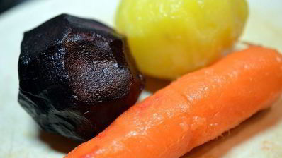 селедочный мусс на хрустящих тостах