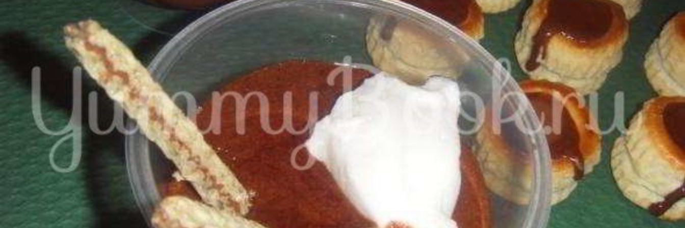 Шоколадный мусс с бисквитом