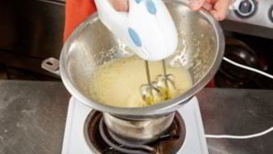 шоколадный мусс с клюквой и лаймом