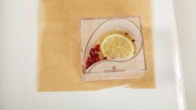 шоколадный мусс с клюквой и лаймом