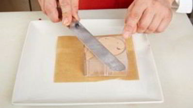 шоколадный мусс с клюквой и лаймом