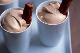 Шоколадный мусс с пьяными сливками