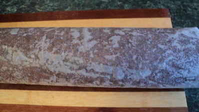 шоколадный рулет с черничным муссом