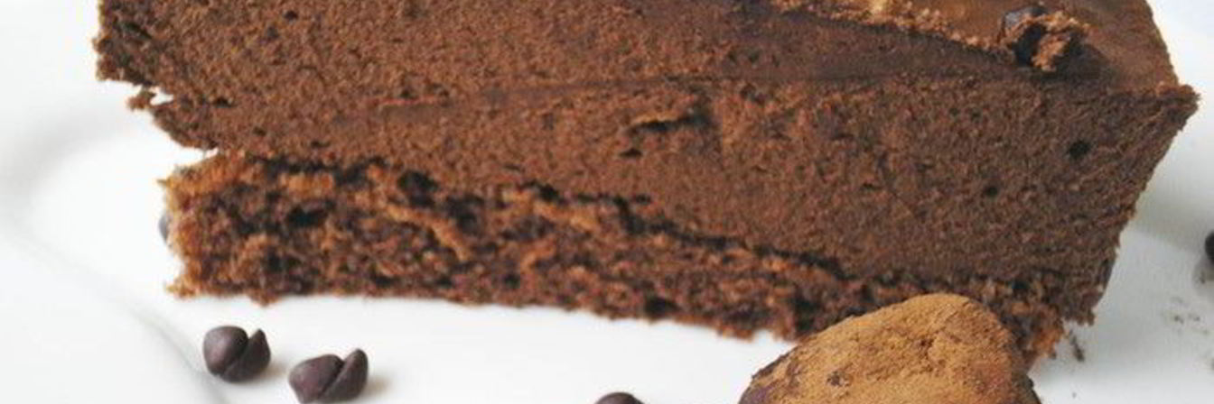 Шоколадный торт-мусс с кофейно-карамельными трюфелями