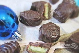 Шоколадные конфеты с персиковым муссом