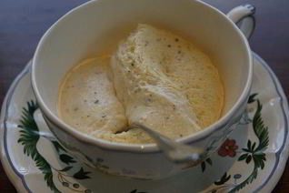 Сливочный мусс с медом и шоколадом