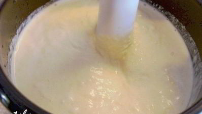 творожный мусс с ореховой нугой и шоколадным марципаном