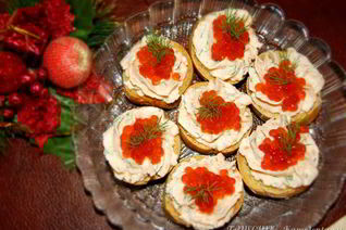 Закуска праздничная Форелевый мусс с икрой