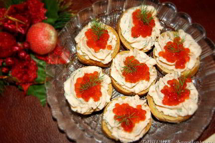 Закуска праздничная Форелевый мусс с икрой