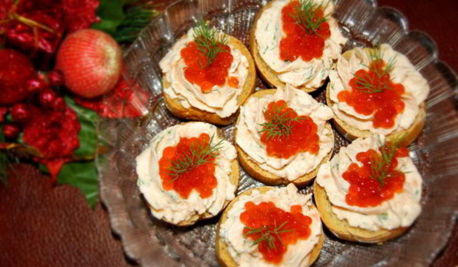 Рецепт закуски праздничной форелевый мусс с икрой