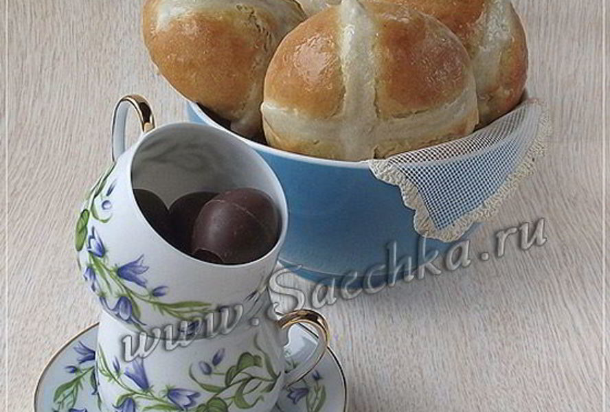 Английские пасхальные булочки