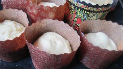 куличи в хлебопечке, яичной скорлупе и бумажных формах