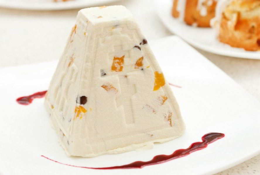 Пасха творожная с миндалем и изюмом