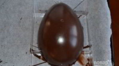 пасхальное шоколадное яйцо